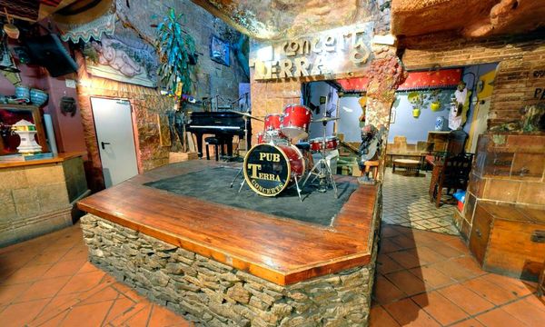 PUB TERRA